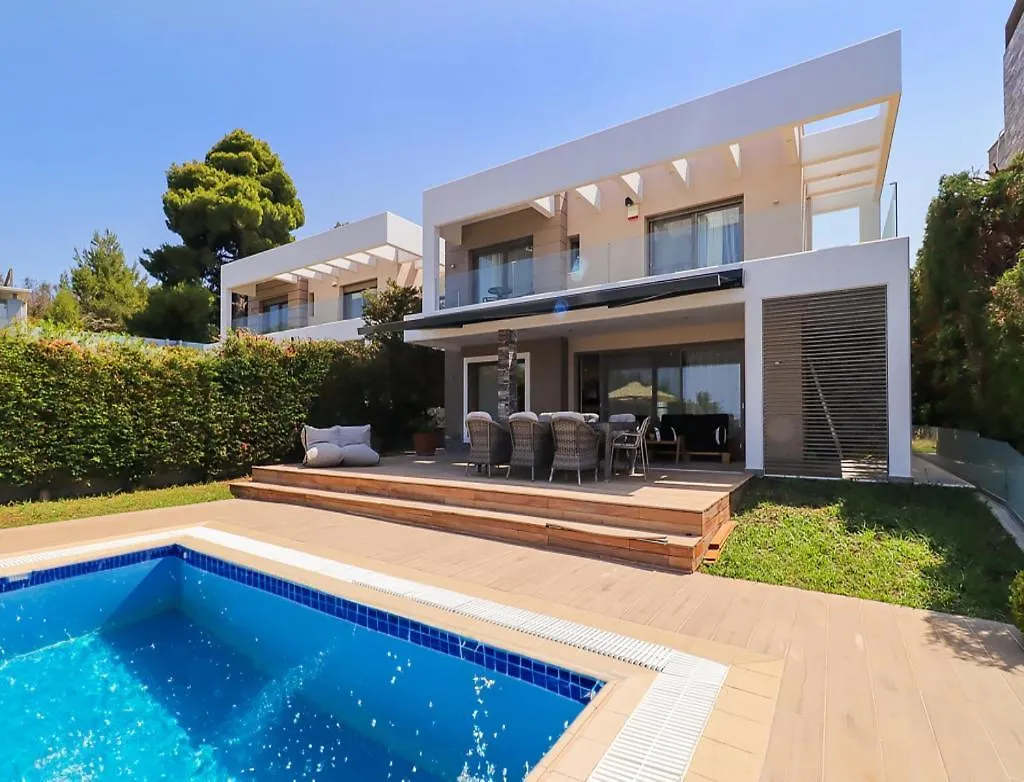 Luxurious 4-Bedroom Villa Anya With Private Pool In Kassandra, Halkidiki location