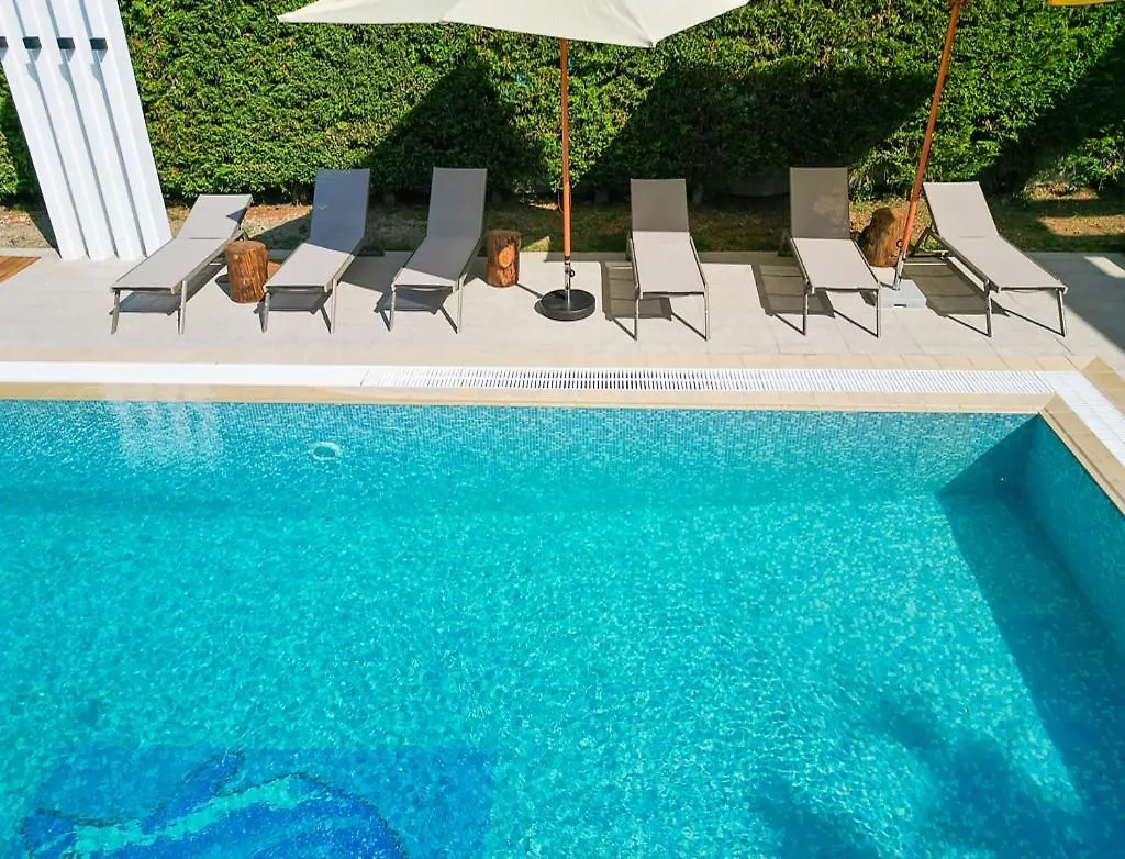 Luxurious 4-Bedroom Villa Anya With Private Pool In Kassandra, Halkidiki Paliouri
